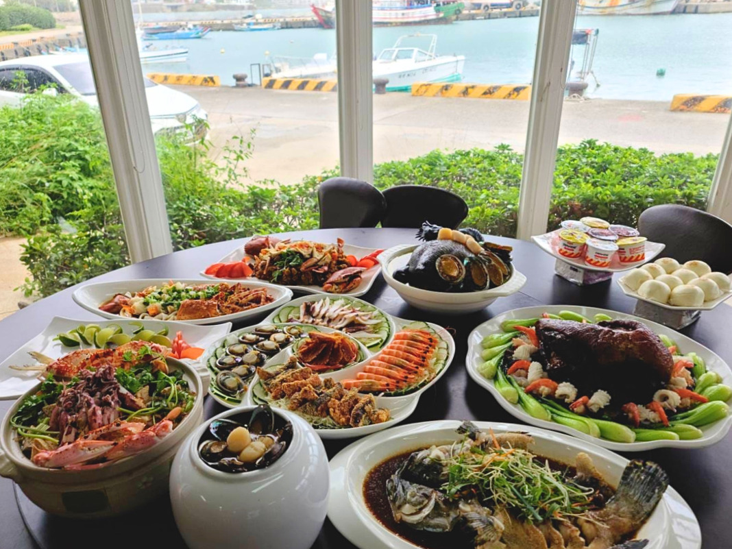 品嚐基隆現撈海味